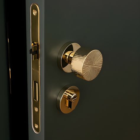 Handle Shop Couture introduces the ARTEM door knob collection, a vintage-inspired range crafted from 100% solid brass. Available in three signature finishes and five configurations, these knobs are perfect for modernizing traditional spaces or refreshing any room in your home. Main Door Knobs, Unique Door Handles Interior, Black Door Handles Interior, Door Locks And Handles, Gold Door Handle, Unique Door Knobs, Gold Door Knobs, Entry Door Knobs, Door Knobs Interior