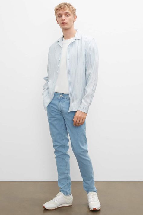 Denim Jeans Outfit Men, Mens Light Wash Jeans, Blue Denim Jeans Outfit, Blue Jeans Outfit Men, Light Blue Jeans Outfit, White Shirt And Blue Jeans, Vertical Striped Shirt, White Sneakers Outfit, Denim Jeans Outfit