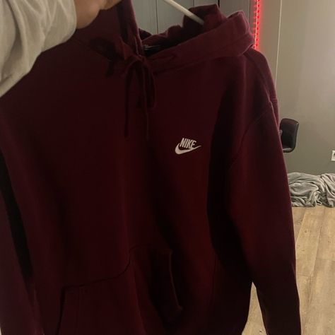 Maroon Nike Hoodie Maroon Hoodie Outfit, Fenty Bronzer, Vaseline Stick, Band Sweatshirts, Rare Beauty Lip Oil, Red Hoodie Outfit, Dark Red Hoodie, Rare Beauty Lip, Hoodie Outfit Aesthetic