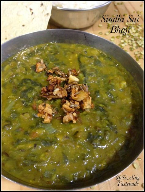 Dal Palak Recipe, Sindhi Recipes, Sindhi Food, Palak Recipe, Indian Vegetable Recipes, Saag Recipe, Vegetarian Recepies, Chard Recipes, Bhaji Recipe