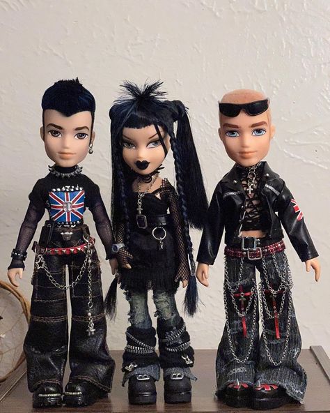 Pretty N Punk Bratz, Bratz Boyz Outfit, Boy Bratz Dolls, Bratz Doll Outfits, Y2k Bratz, Arte Monster High, Brat Doll, Kei Visual, Bratz Inspired Outfits