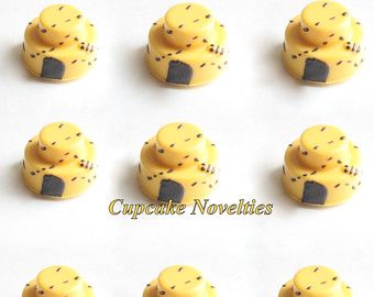 Bumble Bee Birthday Beehive Cookies Bee Hive Cookies BeeHive Oreos Winnie the Pooh Birthday Pooh Cookie Chocolate Pooh Baby Shower Bee Party Beehive Cookies, Baby Shower Winnie The Pooh, Oreo Cookie Flavors, Baby Shower Desserts Boy, Bumble Bee Birthday, Baby Shower Candle Favors, Bee Cookies, Bee Birthday Party, Winnie The Pooh Themes