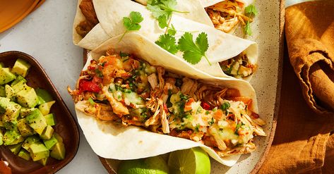 A fun, flavourful recipe. Slow Cooker Chicken Meals, Slow Cooker Chicken Fajitas, Chicken Fajita Recipe, Corn Chowder Recipe, Slow Cooked Chicken, Filling Dinner, Fajita Recipe, Pulled Chicken, Chicken Slow Cooker Recipes