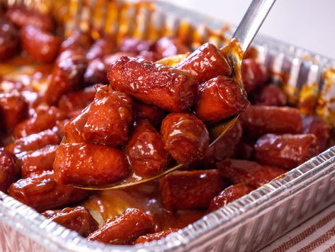 Hot Dog Burnt Ends Hot Dog Burnt Ends 12 Tomatoes, Hot Dog Burnt Ends Crockpot, Hot Dog Bites Appetizers, Baked Hot Dog Burnt Ends, Bbq Hot Dogs In Oven, Burnt Hot Dog Ends, Burnt Ends Hotdogs In Oven, Meat Potluck Dishes, Burnt Ends Hotdogs