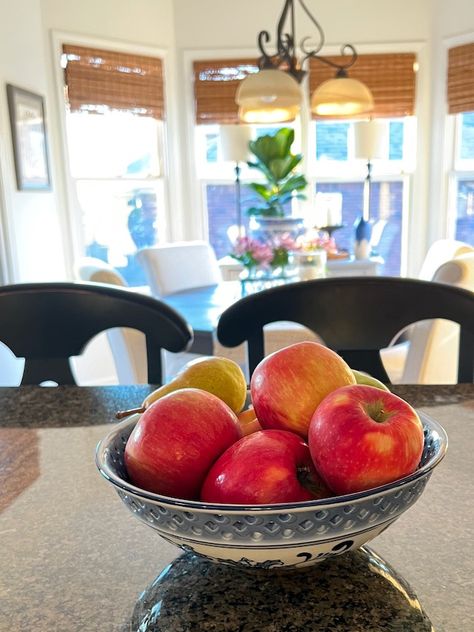 Fruit Bowl on Kitchen Counters Fruit Bowl Display Centerpieces, Fruit In Kitchen Display, Farmhouse Fruit Bowl, Tiktok Hooks, Kitchen Countertop Decor Ideas, Countertop Decor Ideas, Fruit Bowl Display, Watermelon Bowl, Kitchen Countertop Decor