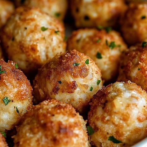 Maryland Crab Balls, Crab Rangoon Balls, Seafood Balls Recipe, Crab Balls Recipe Baked, Crab Balls Appetizers, Crab Cheese Ball, Crab Rice Balls, Lobster Balls, Crab Puffs Recipe