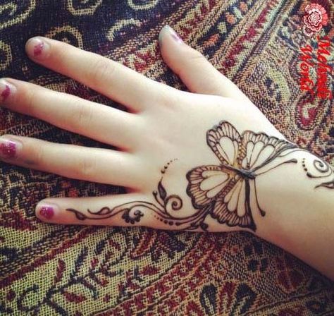 Mehandi Tatoos Tattoo Ideas, Henna Butterfly, Kids Henna, Henna Designs For Kids, Tato Henna, Henna Tattoo Hand, Simple Henna Tattoo, Mehndi Designs For Kids, Henna Art Designs