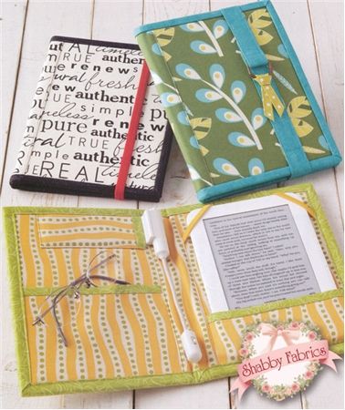 Reader Wrap - pattern available at website Ereader Cover, Kindle Cover, Kindle Case, Wrap Pattern, Tablet Cover, E Reader, Sewing Bag, Tablet Case, Sewing Inspiration