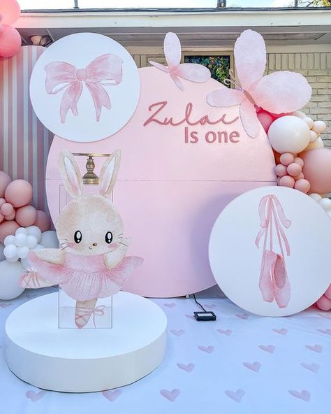 Ballerina Bunny Birthday Party, Modern Event Decor, Bunny Birthday Theme, Butterfly Themed Birthday Party, Bunny Theme, Decor Balloons, Bunny Birthday Party, Ballerina Birthday Parties