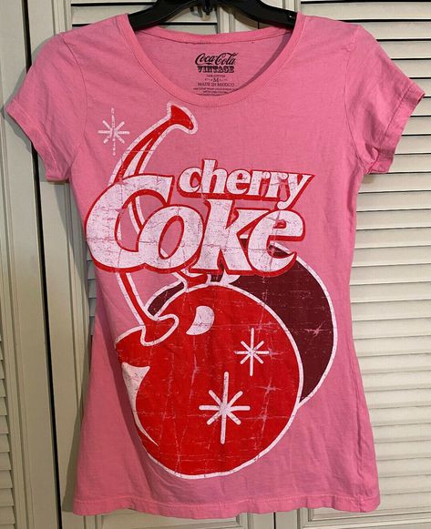 2000s Shirts Graphic Tees, Cherry Coke Aesthetic Outfits, 2000s Tees, Vintage Tee Outfit, 2000s Shirts, 2000s Graphic Tee, Graphic Tee Aesthetic, Cherry Shirt, Pink Graphic Tee