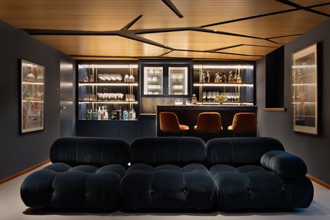 Cinema Room With Bar, Cinema Room Decor, Cinema Bar, Cinema Room Design, Family Bar, Arabescato Marble, Screen Wall, London Interior Design, Dark Blue Velvet