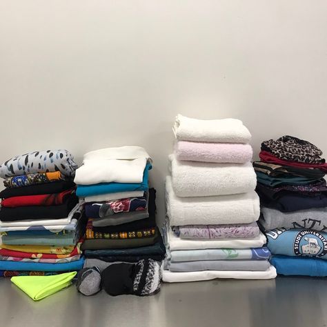 Looks nice, doesn't it? This could be your laundry. Our laundry service includes delivery and pickup! Call 800-429-4332 to schedule; Discount Code: KARI15 for 15% OFF Laundry Service in Lexington and adjacent counties. #tidygeek #timefreedom #dowhatyoulove #wegotyou Laundry Delivery Service, Fold Laundry, Time Freedom, Laundry Service, Discount Code, How To Look Better, Geek Stuff, Coding, Quick Saves