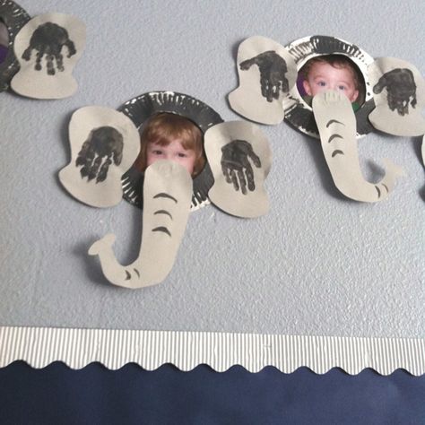 Elephant faces with paper plates. Their handprints are the ears. Dear Zoo Activities, Rainforest Crafts, Zoo Preschool, Jungle Crafts, Zoo Crafts, Elmer The Elephants, Zoo Animal Crafts, Zoo Activities, Jungle Thema