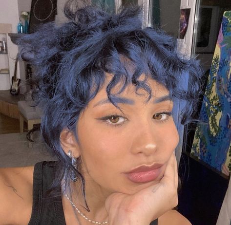 Cute Hair Dye Ideas For Curly Hair Blue, Dark Blue Short Curly Hair, Deep Blue Curly Hair, Blueberry Blue Hair, Navy Curly Hair, Midnight Dark Blue Hair Curly, Blue Hair Color Curly, Dark Blue Hair Tan Skin, Navy Blue Short Hair