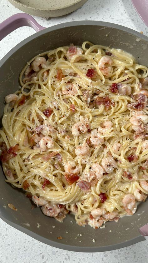 Bacon & Shrimp Alfredo | Provecho Bacon Shrimp, Bacon Alfredo, Shrimp Alfredo, Bacon Cheese, More Recipes, Alfredo, Recipes To Make, Food To Make, Bacon