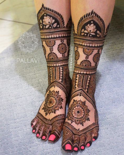 Intricate Bridal Feet design up to mid shins Bridal Mehendi Designs Legs Latest, Leg Mehndi Bridal Design, Feet Mehendi Bridal, Mehndi Designs Bridal Leg, Mehandi For Legs Bridal Mehndi, Leg Mehendi Designs For Bride, Bridal Leg Mehandi Designs, Foot Mehandi Designs Bridal, Bridal Mehndi Foot Designs