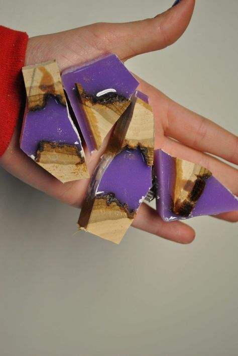 Wood and resin jewelry - Resin Obsession Wood And Resin Jewelry, Resin Jewlery, Epoxy Resin Jewelry, How To Make Resin, Wood Resin Jewelry, Making Resin Jewellery, Resin Jewelry Diy, Easy Jewelry, Resin Jewelry Making