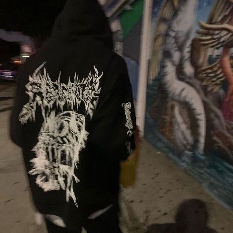 Grunge Boy Icon, Guy Faceless, Grunge Guy Aesthetic, Asthetic Grunge, Grunge Goth Aesthetic, Grunge Guy, Punk Guy, Goth Guy, Goth Hoodie