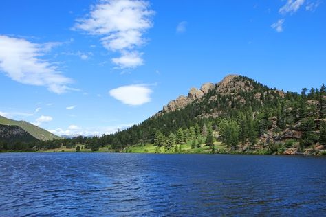 Unveiling the Hidden Gem: Lily Lake in Estes Park! 🏞️🦆 Discover our newest blog post as we take you on a journey to the enchanting Lily Lake, a hidden gem nestled in the heart of Estes Park: https://www.rockymtnresorts.com/blog/unveiling-the-hidden-gem-lily-lake-in-estes-park/ Lily Lake Estes Park Colorado, Bear Lake Rocky Mountain National Park, Estes Park Resort, Belmont Lake State Park, Sky Pond Rocky Mountain National Park, Estes Park Colorado, Romantic Escapes, Mountain Cabin, Scenic Beauty