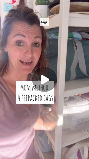 Packing Hacks For Kids, Swimming Bag Essentials, Mom Purse Essentials, Soccer Mom Bag, Mom Bag Essentials, Packed Bags, Mom Organization, Mom Challenge, Baby Travel Bag