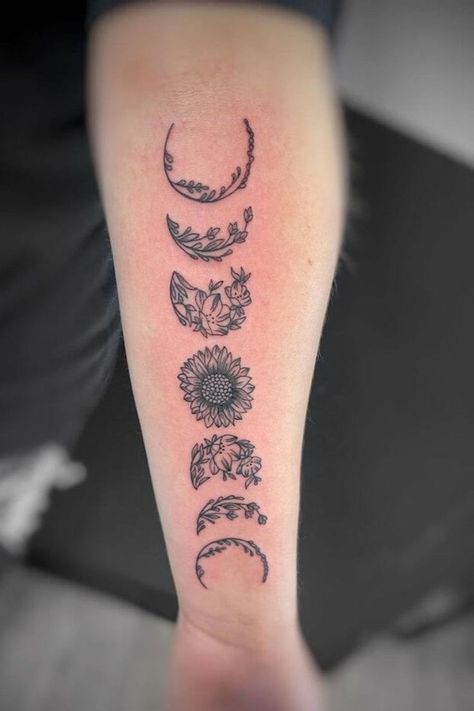 Moon Phases Tattoo Arm, Floral Moon Phases Tattoo, Floral Moon Phases, Moon Phase Tattoo, Phase Tattoo, Tattoo Design Ideas For Women, Moon Cycle Tattoo, Moon Phases Tattoo, Grunge Tattoo