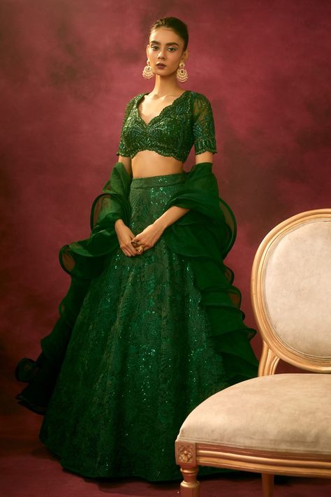 Emerald Green Lehenga, Lace Lehenga, V Neck Lehenga, Ruffle Dupatta, Organza Embroidery, Green Lehenga, Red Lehenga, Traditional Indian Outfits, Cord Lace