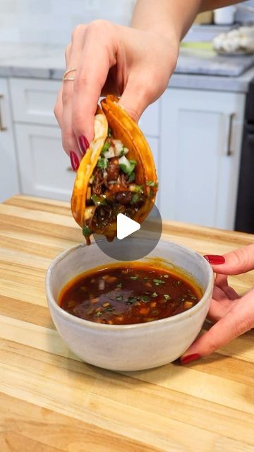 Tacos Corn Tortillas, Mexican Cuisine Recipes, Quesabirria Tacos, Taco Cart, Corn Taco, Oaxaca Cheese, Mexican Meals, Mexican Tacos, Beef Chuck Roast