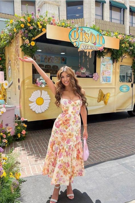 In need of vacation outfit inspiration? Check out these flirty dresses from House of CB! Brunch Dress, Event Outfit, Spring Fashion Trends, Brunch Outfit, Looks Chic, Feminine Outfit, Boho Maxi Dress, Girly Outfits, Night Outfits