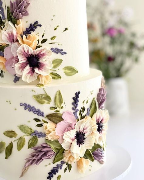 Flower Wedding Cake, Buttercream Flower Cake, Floral Wedding Cakes, Buttercream Wedding Cake, Big Cakes, Painted Cakes, Wedding Cake Inspiration, Gorgeous Cakes, Floral Cake