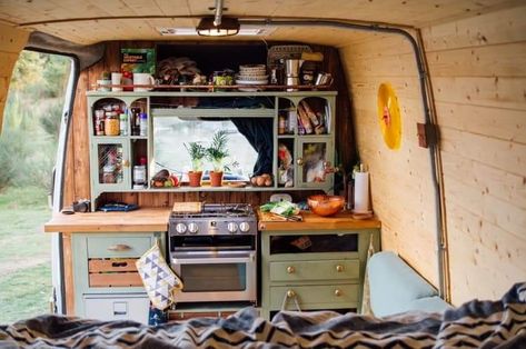 Life Budget, Diy Kitchen Hacks, Camper Van Kitchen, Van Kitchen, Kombi Home, Sprinter Van Conversion, Van Conversion Interior, Van Life Diy, Campervan Interior