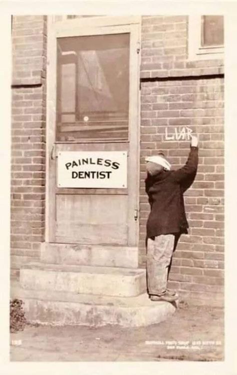 If anyone remembers the school dentist in the 70s you will know what i am on about 🤣 Funny Sites, Dental Bridge, Dental Humor, Daily Pictures, Historical Images, Trust Issues, Morning Pictures, Historical Pictures, Jolie Photo