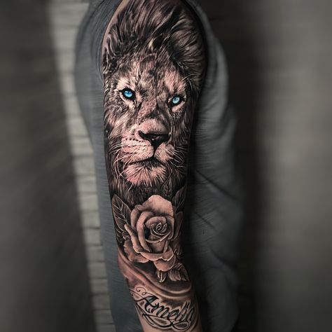 A tattoo of a lion and a rose with chicano font Lion Roses Tattoo, Rose Tattoo Bicep, Lion Rose Tattoo, Lion And Rose Tattoo, Chicano Font, Tattoo Bicep, Roses Tattoo, Tattoo Work, Lion Tattoo