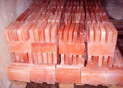 SALT ROOM BUILDING 16 Salt Block Recipes, Himalayan Salt Block Cooking, Salt Room Therapy, Himalayan Salt Room, Salt Block Cooking, Himalayan Salt Block, Himalaya Salt, Bbq Plates, Salt Cave