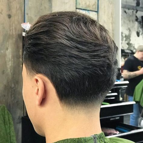 Undercut Long Hair, Low Fade Haircut, Men Haircut Curly Hair, Mens Hairstyles Medium, Faded Hair, Short Hair Undercut, Men Haircut Styles, Corte De Cabelo Masculino, Mens Haircuts Short