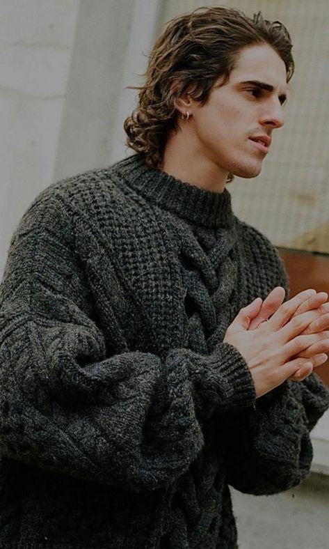 Chunky Mens Sweaters, Male Knitted Sweater, Big Sweater Outfit Men, Chunky Knit Sweater Men, Chunky Sweater Men, Male Sweater Outfit, Male Sweater, Fall Haircuts, Sweater Outfits Men