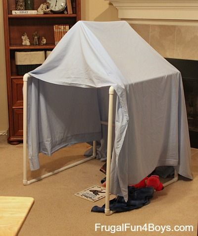 Use PVC pipe to make a stable frame for a play tent or fort - fun!! #kidsactivities Pvc Pipe Fort, Pvc Fort, Pvc Pipe Tent, Diy Fort, Pvc Tent, Play Fort, Kids Forts, Pvc Pipe Projects, Pvc Projects