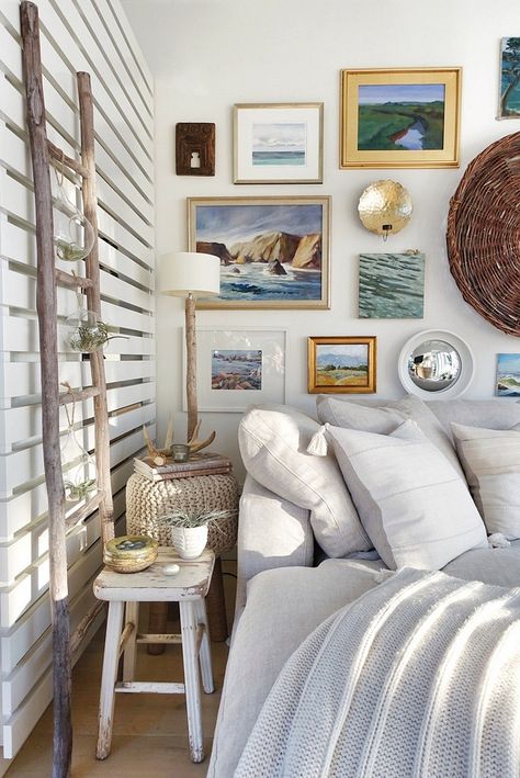 Coastal Guest Bedroom, Coastal Apartment, Hang Artwork, Cali Style, Gallery Artwork, How To Hang, Beach Cottage Style, Coastal Cowgirl, Artwork Wall