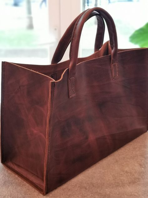 Genuine Leather Bag Handmade and stitch Genuine Leather Handbags Handmade, Bag Leather Handmade, Tote Bag Pattern Leather, Diy Leather Tote, Rustic Leather Bag, Handmade Leather Bag Pattern, Leather Tote Bag Designer, Simple Leather Bag, Quilted Bag Patterns