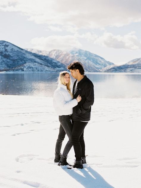 Even within this short engagement style shoot, the lighting fluctuated from overcast to full sun. I used trusty photography tricks that have helped me during many shoots. This lakeside spot in Midway is an iconic representation of true Utah winters, and included some special things I always consider when choosing a Utah winter engagement photo spot. Click to see what tricks helped this minimal winter engagement session shine! Literally. Winter Engagement Shoot, Utah Engagement Photos, Midway Utah, Utah Winter, Destination Engagement Photos, Short Engagement, Photography Tricks, California Engagement Photos, Mountain Engagement Photos