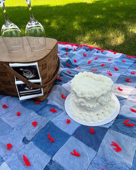 Some adorable photos I got back from the gender reveal cake this weekend. It’s a boy! 🩵 #idahofalls #idahofallscakes #heartcake #vintagecake #buttercreamcake #lambethcake Blueberry Gender Reveal, Couples Gender Reveal, Cake Gender Reveal, Couple Cake, Gender Reveal Cake, Heart Cake, Vintage Cake, Buttercream Cake, A Boy