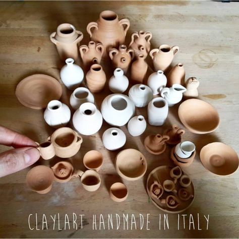 Miniatures Polymer Clay, Ceramic Miniatures, Pots Ceramic, Miniature Pottery, Diy Doll Miniatures, Miniature Vase, Miniature Bottles, Pottery Clay, Hand Thrown Pottery