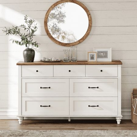 White and wood kitchen