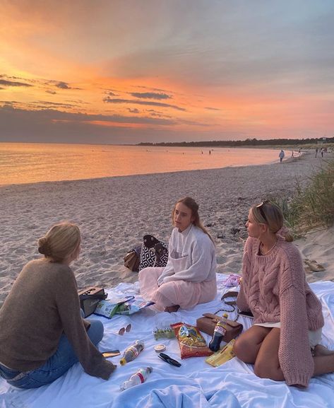 A Picnic, The Beach, Instagram