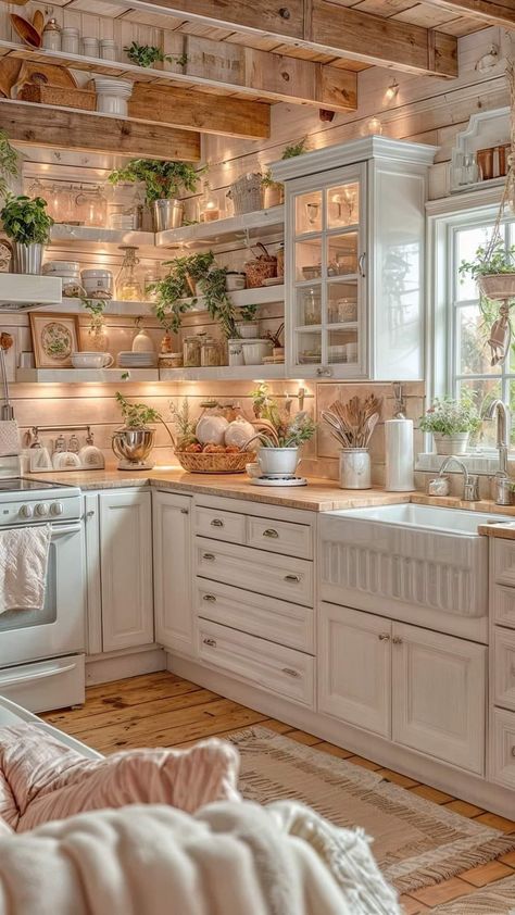 Farmhouse Cottage Kitchen, Cottage Core Kitchen, Country Cottage Farmhouse, Farmhouse Kitchen Inspiration, French Country Living Room, Casa Vintage, Small Space Kitchen, Décor Boho, Kitchen Dinning