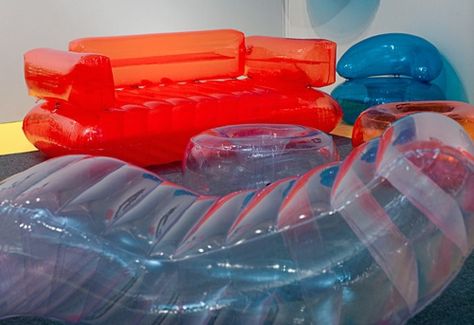 Quasar Khahn's Inflatable Furniture Blow Up Furniture, Plastic Fantastic, Inflatable Furniture, Bouncy House, Inflatable Chair, Bg Design, Messy Nessy Chic, Joe Colombo, Jeff Koons