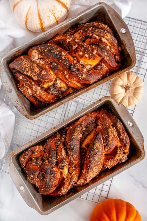 Chocolate Chunk Pumpkin Babka - Traditional braided bread recipe with an autumn pumpkin twist! Dark chocolate chunks and semi-sweet chocolate chips sprinkled throughout for extra yums. From aberdeenskitchen.com #chocolate #chocolatechunk #pumpkin #babka #braidedbread #baking #bakedgoods #recipe #autumn #fall #thanksgiving Pumpkin Babka, Babka Bread, Bread Proofer, Homemade Sandwich Bread, Babka Recipe, Brioche Recipe, Chocolate Babka, Fall Baking Recipes, Sandwich Bread Recipes