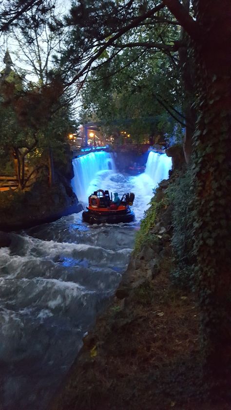 Rust Germany, Best Roller Coasters, Europa Park, Parc D'attraction, Adventure Activities, Dream Holiday, Germany Travel, Amusement Park, Roller Coaster