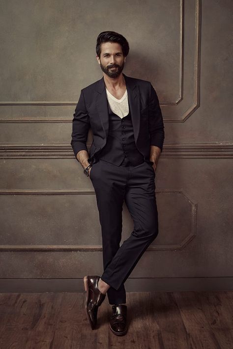 Sport Coat Outfit, Mens Photoshoot, Mens Casual Suits, Wedding Dresses Men Indian, Blazer Outfits Men, Mens Photoshoot Poses, Fashion Model Poses, Blazer For Boys, Indian Men Fashion