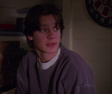 90s Actors Aesthetic, 90s Actors Male, Hocus Pocus Hair, Max Hocus Pocus, Omri Katz, Movies Recommendations, Max Dennison, Halloween Nostalgia, Halloween Month