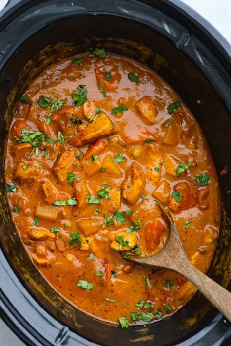 Slow Cooker Chicken Red Curry, Chickpea Curry Coconut Milk, Coconut Curry Chicken Crockpot, Slow Cooker Coconut Curry Chicken, Crockpot Chicken Curry, Pants Alterations, Chicken Curry Crockpot, Coconut Curry Chicken Recipes, Coconut Milk Sauce